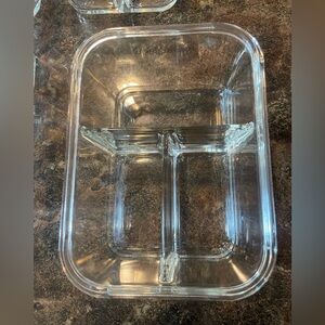 Glass containers with lids